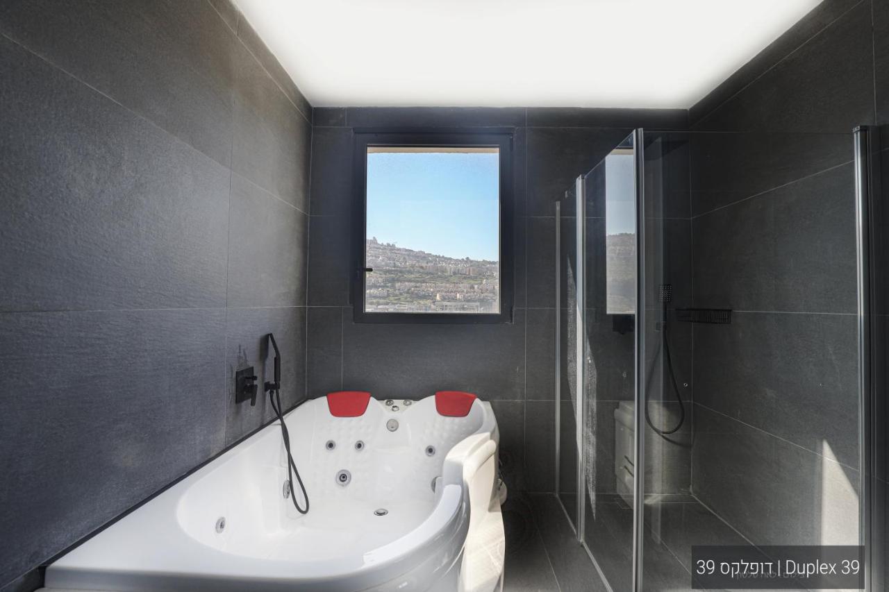 Yalarent La Mera- Suits Hotel With Sea Of Galilee Views ティベリア エクステリア 写真